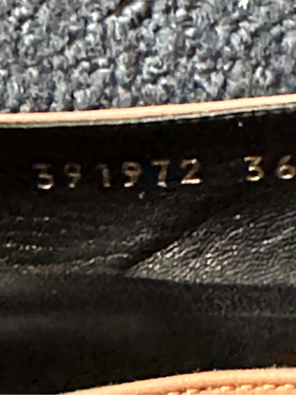 Gucci Women's Tan Leather Loafers with Signature Logo - Picture 8 of 11